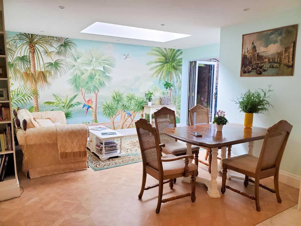 Spacious Refurbished Flat With A Garden Near Tube, Train, Thames And The City Center Лондон Екстер'єр фото