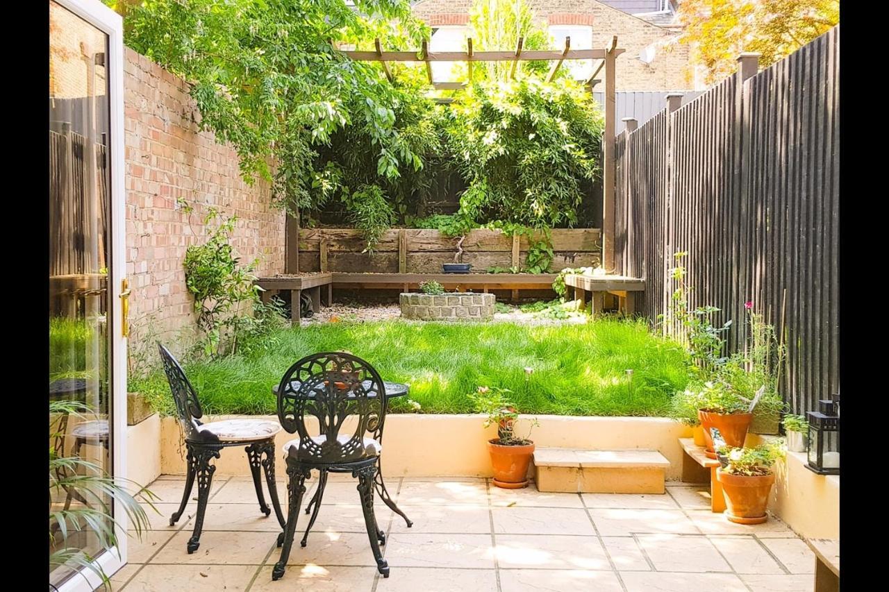 Spacious Refurbished Flat With A Garden Near Tube, Train, Thames And The City Center Лондон Екстер'єр фото